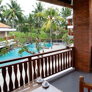 Deluxe Pool View Room Daily Afternoon Tea